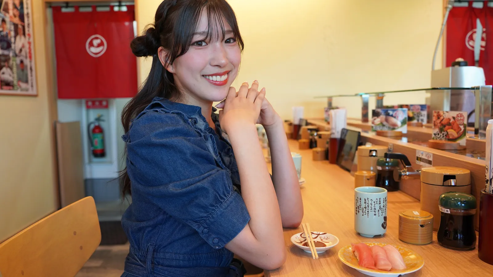 ファイターズガールと巡るSUNNY TERRACE「宮崎莉緒さんと函館グルメ回転ずし 函太郎」編