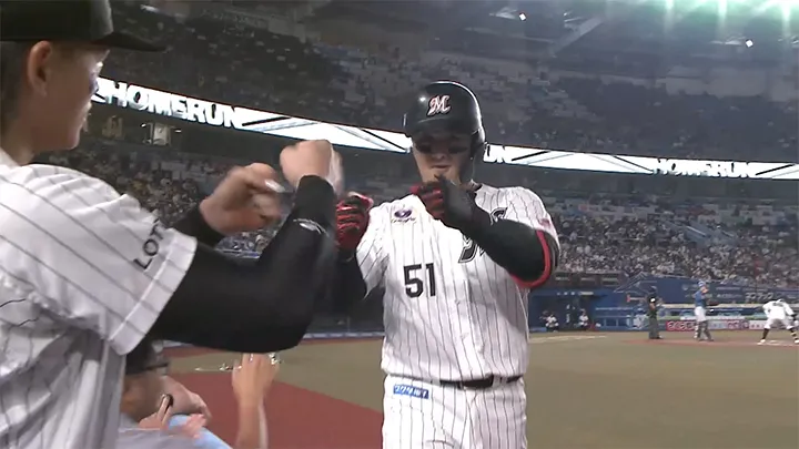 山口航輝が34号ソロ「角さんのことを触ってパワーをもらい打つことができました」