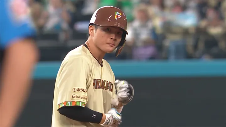 郡司裕也が3試合ぶりスタメンで先制適時二塁打！　約1カ月ぶりの打点をマーク