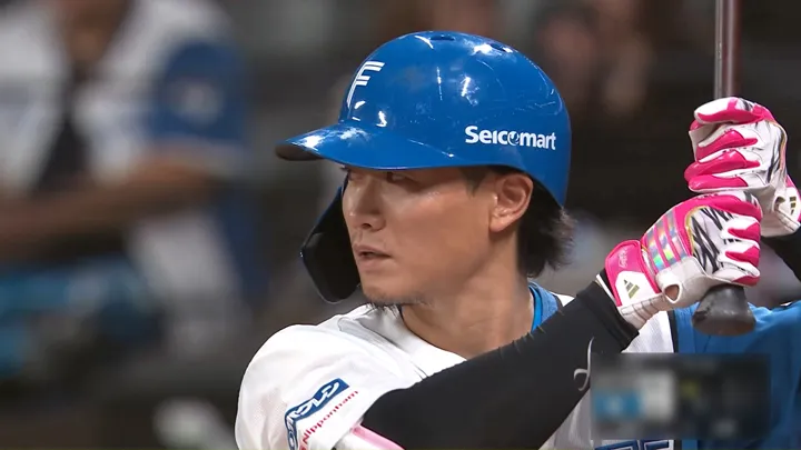 昇格即1番起用の西川遥輝が適時三塁打！　終盤に追い上げる一打