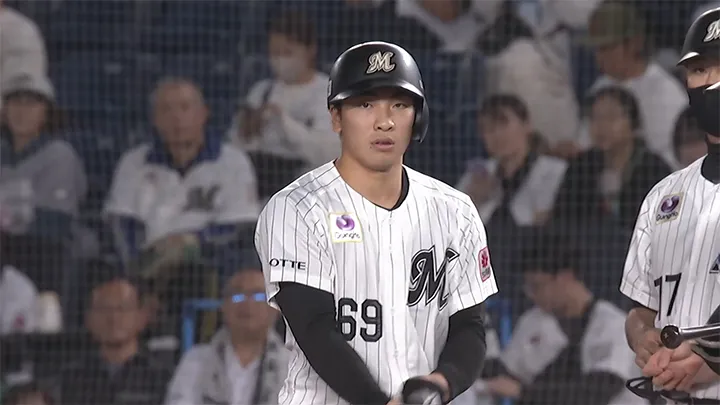 ドラ6・岡村了樹がプロ初ヒット！　高橋光成の初球をフルスイング