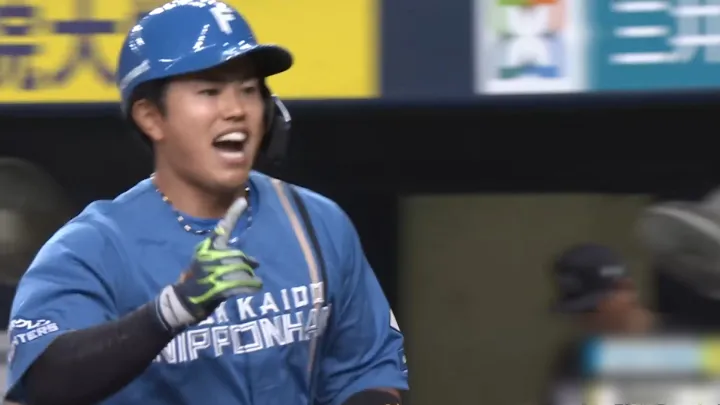 今川優馬の今季初安打は1号2ラン！　代打で特大の一発