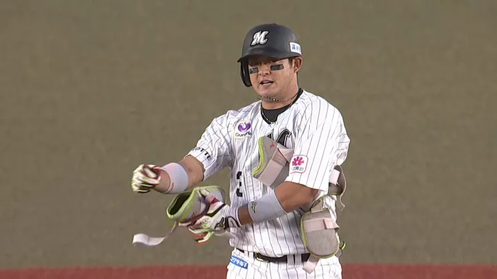 佐藤都志也が適時打！　千葉ロッテが3回に勝ち越し