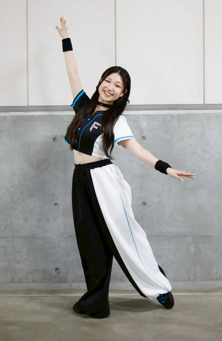 「FIGHTERS GIRL GENERATION」URUHAさん © H.N.F.