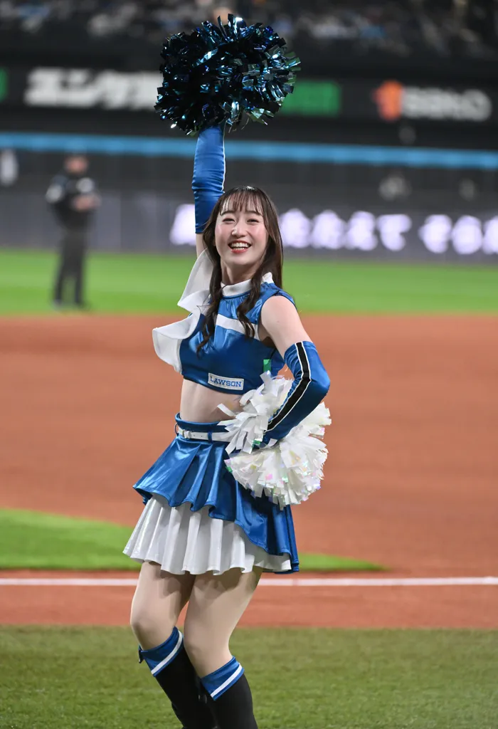 上野菜奈子さん　© H.N.F.