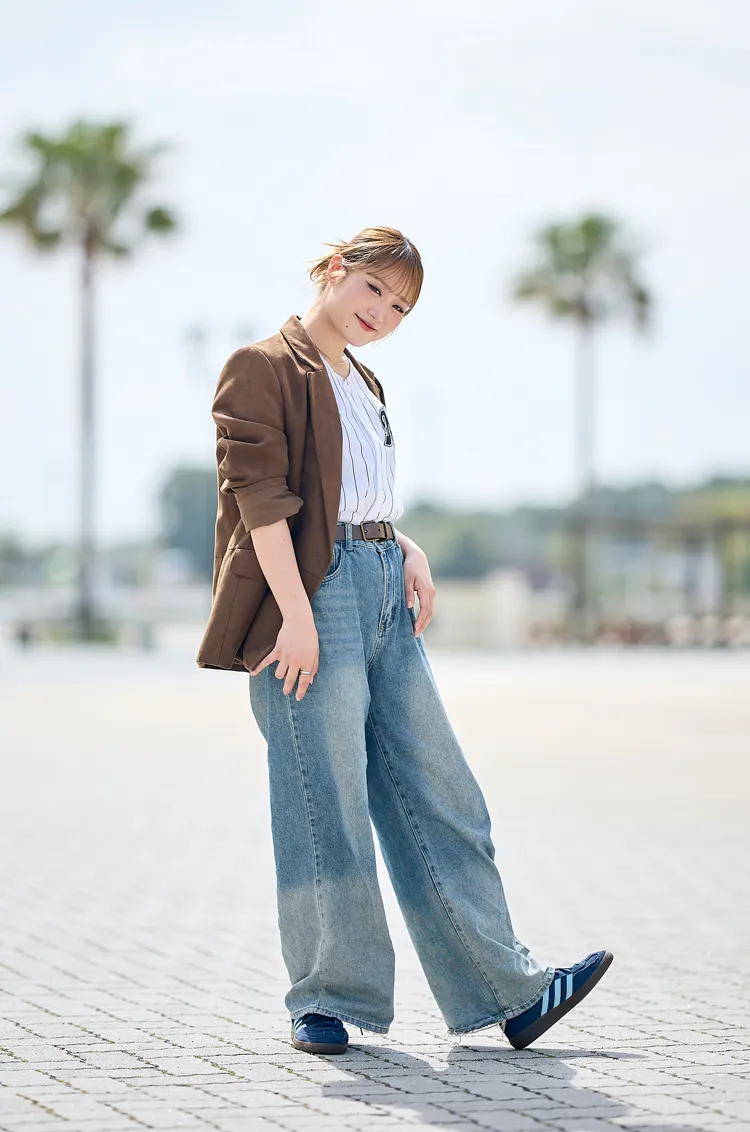 HATSUNEさん   ©C.L.M.