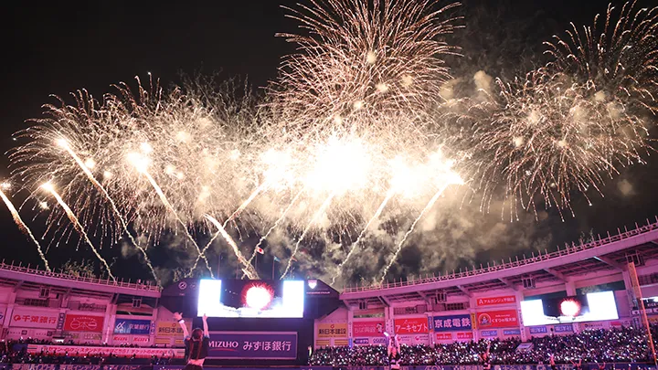 7月13日に特別バージョンとして行われた「BSW SPARKLE VIBES-Special Edition-」【写真:球団提供】