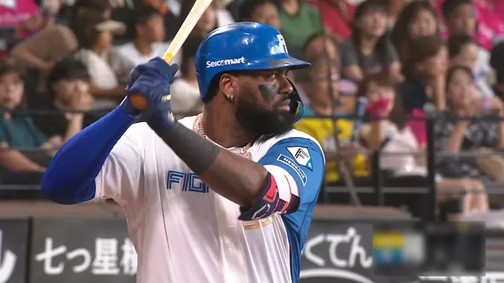 レイエスが2試合連発となる26号ソロ！　モイネロから大きな同点弾