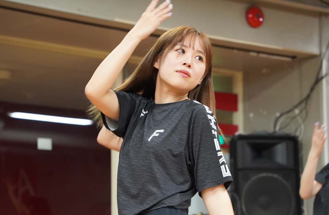 鈴木穂乃花さん